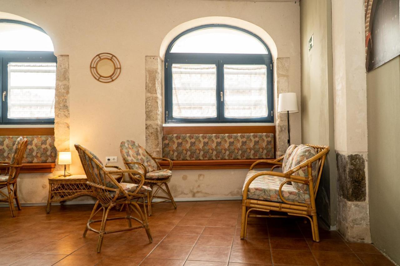 Albergue De Cuéllar Εξωτερικό φωτογραφία